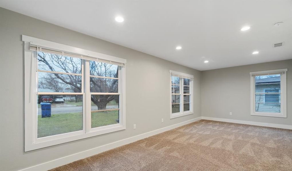 Spacious, unfurnished interior of a new home in , Brownwood (Image 20).