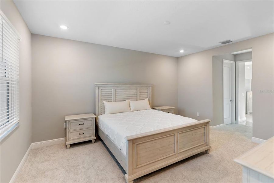 Furnished interior view inside a new home in , Bradenton (Image 10).
