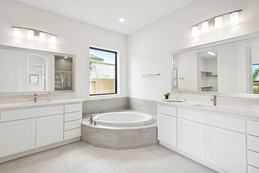 Furnished interior view inside a new home in Jordan Ranch 70' Homesites, Fulshear (Image 5). Furnished interior view inside a new home in Jordan Ranch 70' Homesites, Fulshear (Image 5).