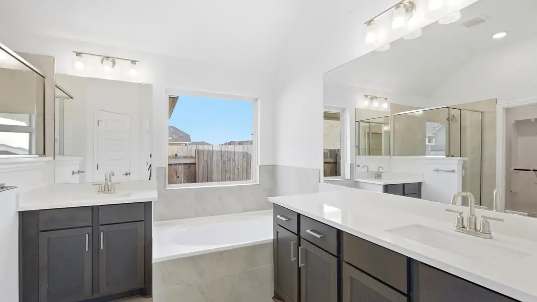 Furnished interior view inside a new home in Sunfield, Buda (Image 9).