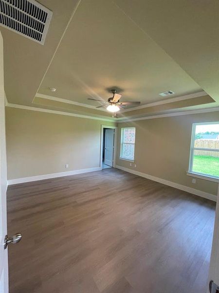 Spacious, unfurnished interior of a new home in , Springtown (Image 13).