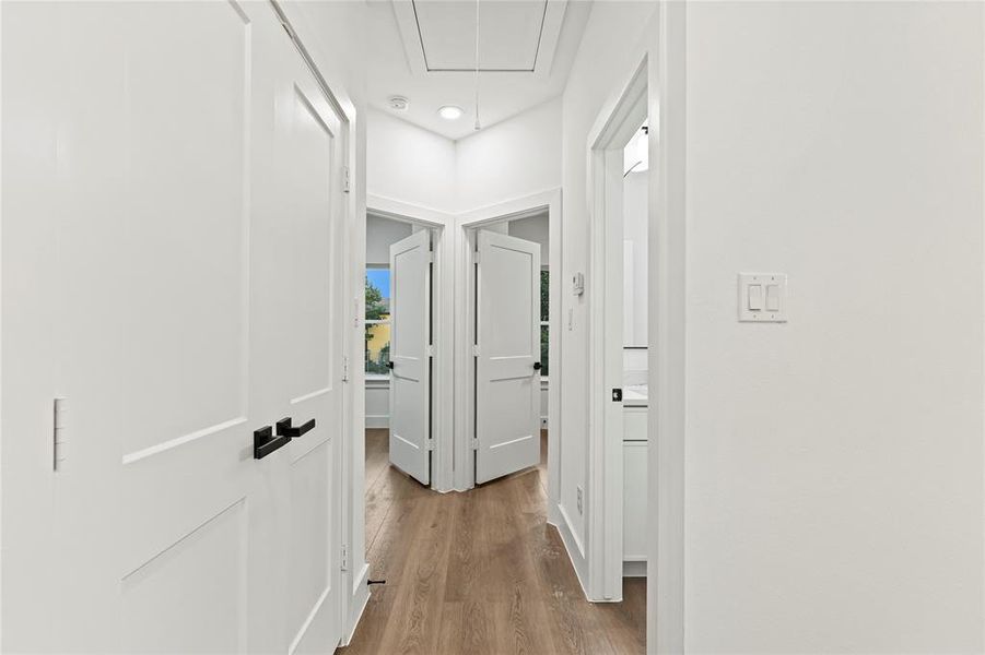 Spacious, unfurnished interior of a new home in , Dallas (Image 28).