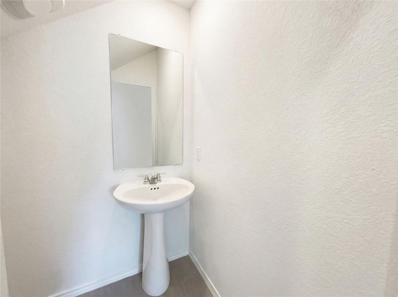 Image 33 of a home in The Colony.