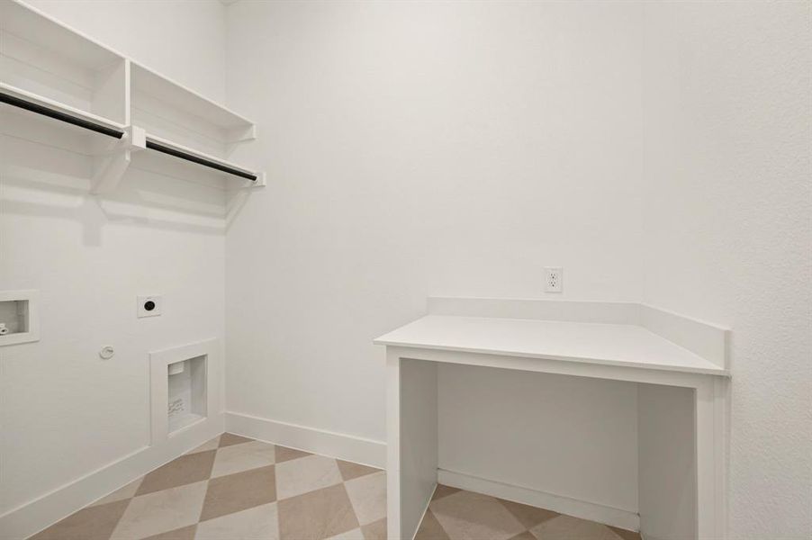 Spacious, unfurnished interior of a new home in Rocky Top Ranch, Reno (Image 33).