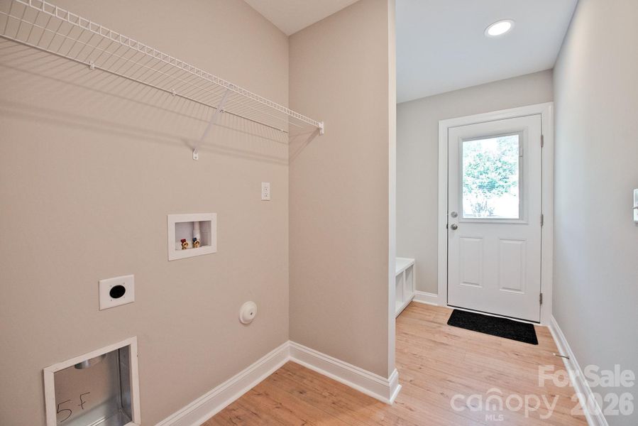 Spacious, unfurnished interior of a new home in , Landis (Image 23).