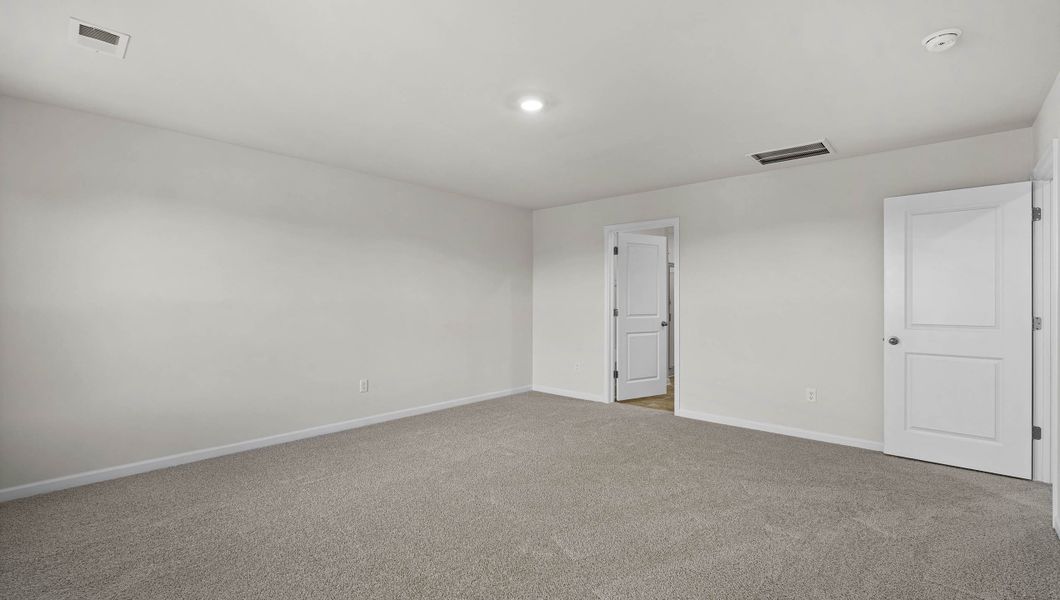 Spacious, unfurnished interior of a new home in Durbin Meadows Traditions, Fountain Inn (Image 20). Spacious, unfurnished interior of a new home in Durbin Meadows Traditions, Fountain Inn (Image 20).