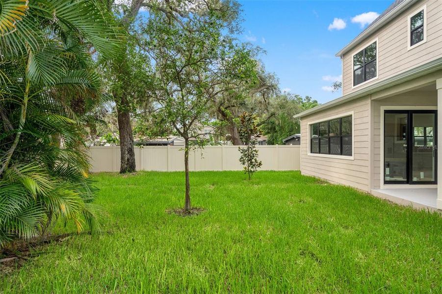 Exterior details and patio area of a home in , Tampa (Image 28).