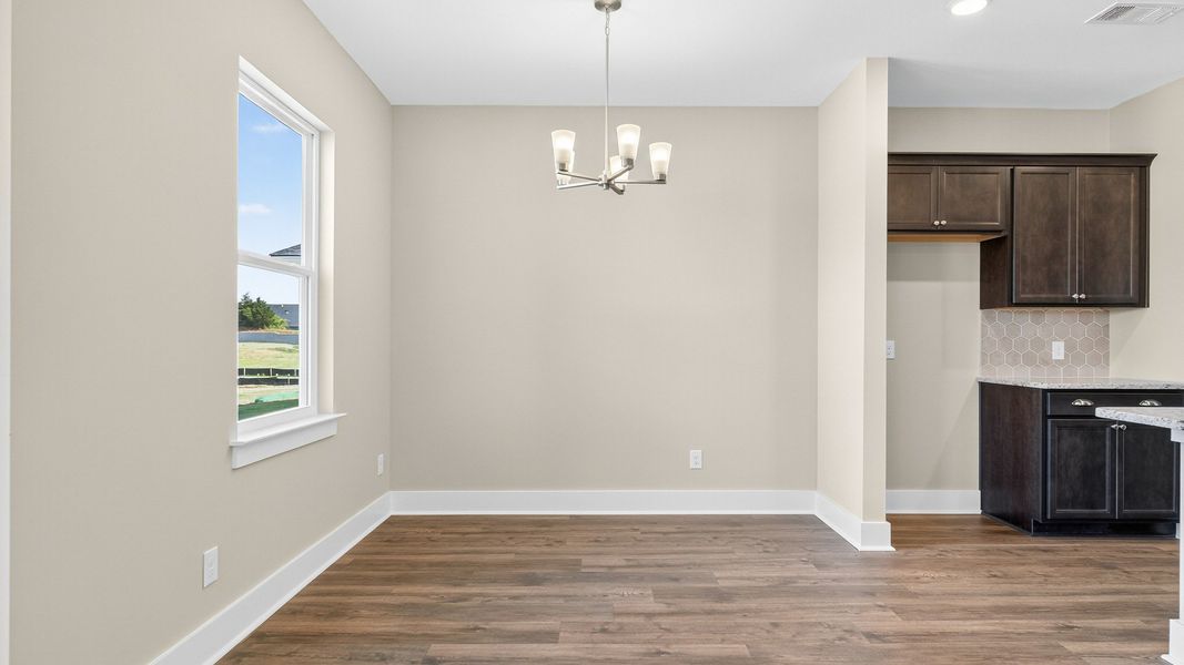 Spacious, unfurnished interior of a new home in McClure Farms, Columbia (Image 21).