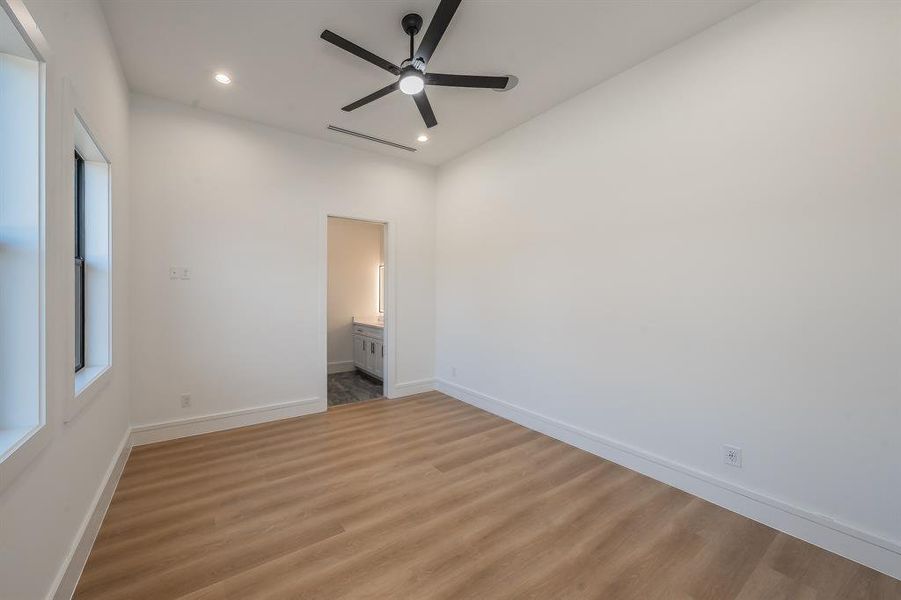 Spacious, unfurnished interior of a new home in , Colleyville (Image 23).