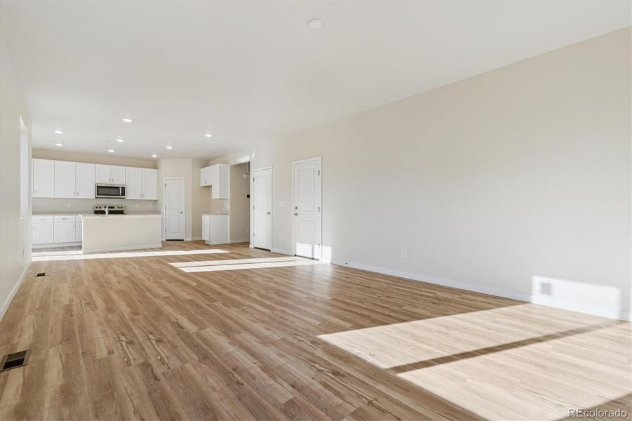 Spacious, unfurnished interior of a new home in Farmlore, Brighton (Image 11).