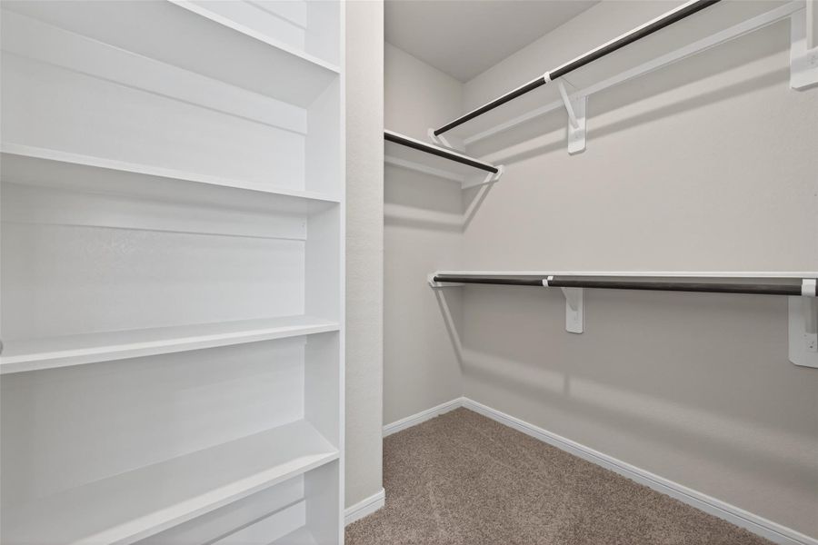 Spacious, unfurnished interior of a new home in Woodland Lakes, Houston (Image 39).