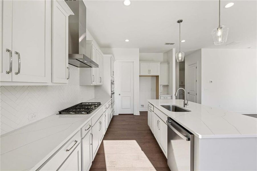 Furnished interior view inside a new home in East Harbor II at Chestatee, Dawsonville (Image 10).