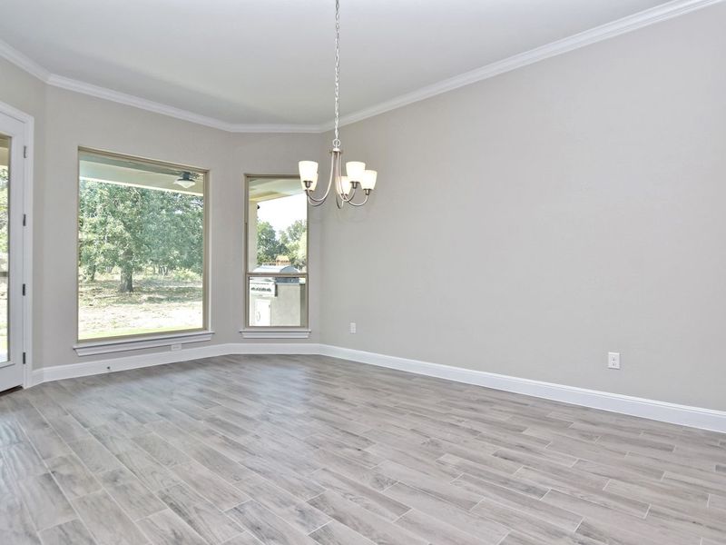 Representative unfurnished interior of a home built from the San Simeon I by Giddens Homes in Clearwater Ranch, Liberty Hill (Image 422).