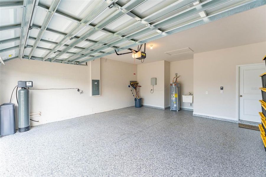 Spacious, unfurnished interior of a new home in Evergreen, Bradenton (Image 22). Spacious, unfurnished interior of a new home in Evergreen, Bradenton (Image 22).