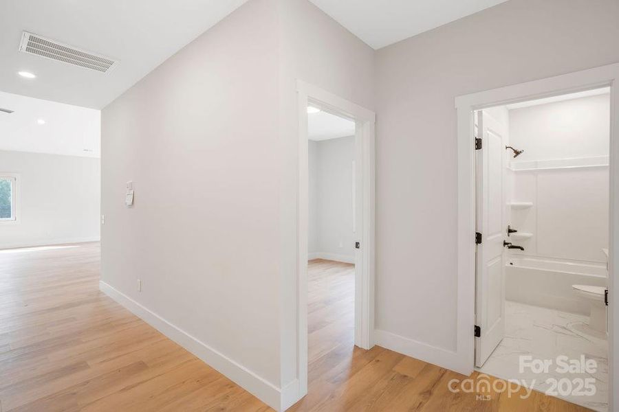 Image 22 of a home in .