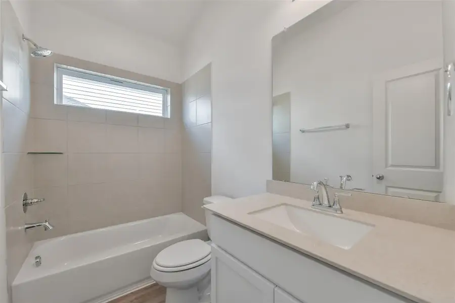 Furnished interior view inside a new home in King Oaks Village, Baytown (Image 10).