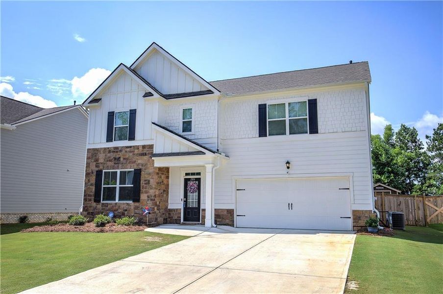 Front exterior of a new home in , Cartersville, GA, highlighting curb appeal (Image 22). Front exterior of a new home in , Cartersville, GA, highlighting curb appeal (Image 22).
