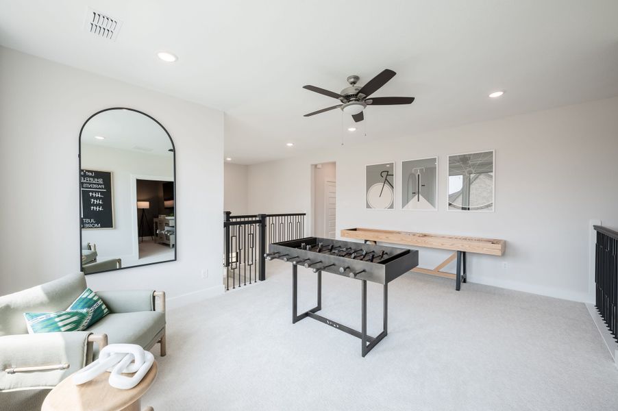Representative furnished interior of a home built from the Goldeneye by Tri Pointe Homes in Jubilee 50′, Hockley (Image 40).