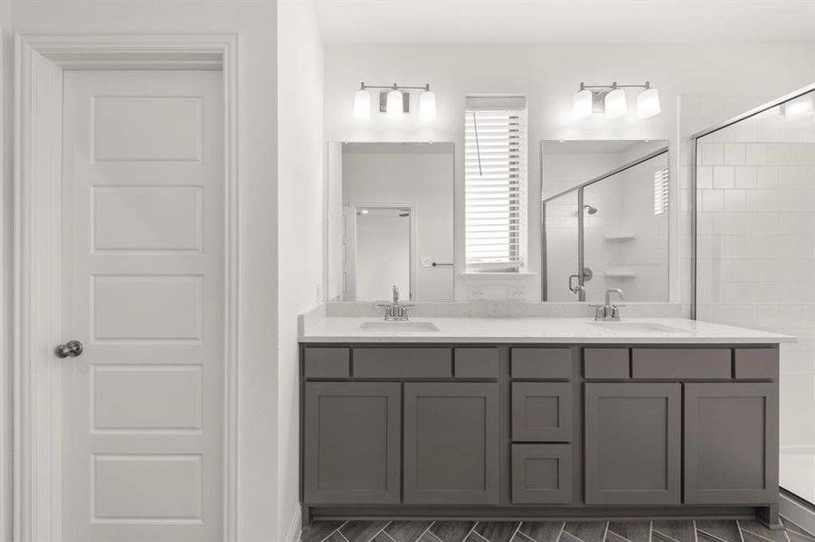 20. 2526 Campden - Bath