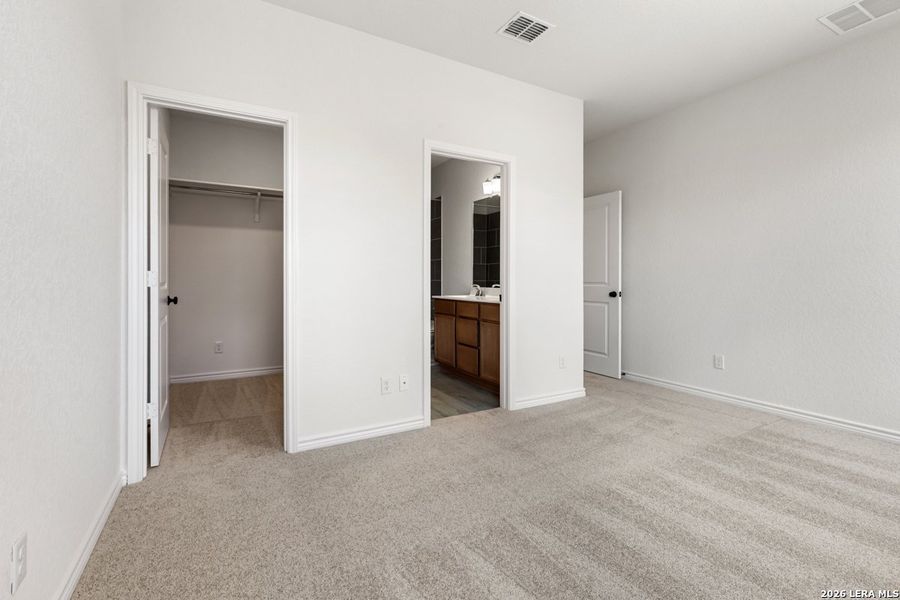 Spacious, unfurnished interior of a new home in Knox Ridge, Converse (Image 26).