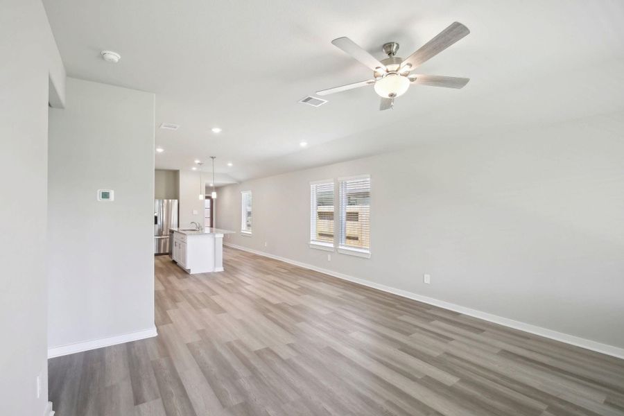 Photo is not of the actual home, but is an inspirational photo of builder’s model home and may depict options, furnishings, and/or decorator features that are not included Photo is not of the actual home, but is an inspirational photo of builder’s model home and may depict options, furnishings, and/or decorator features that are not included