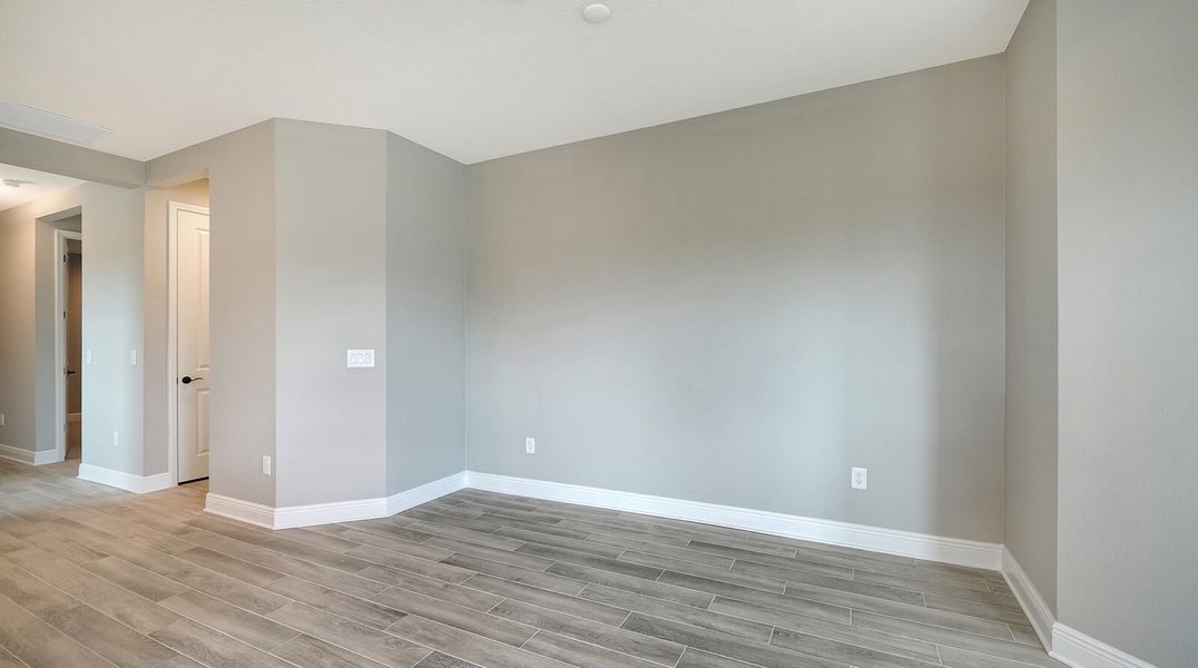 Spacious, unfurnished interior of a new home in Palm Grove, Lakewood Ranch (Image 25). Spacious, unfurnished interior of a new home in Palm Grove, Lakewood Ranch (Image 25).