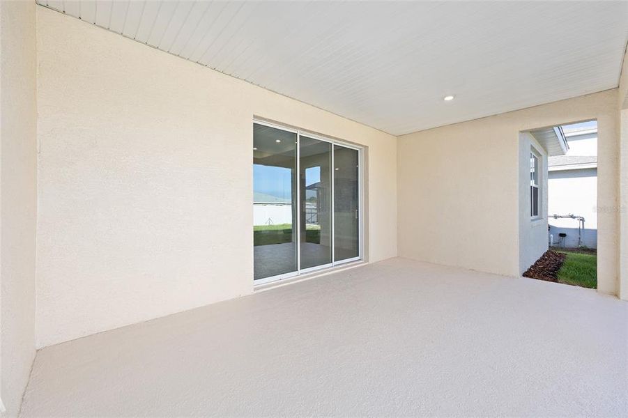 Exterior details and patio area of a home in Calesa Township, Ocala (Image 3). Exterior details and patio area of a home in Calesa Township, Ocala (Image 3).