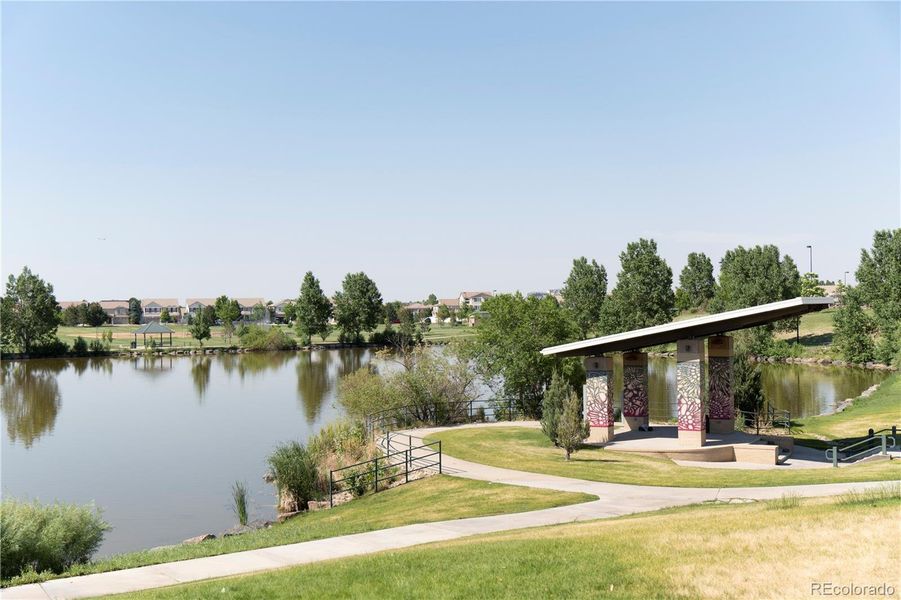 Community amenities in , Aurora (Image 31).