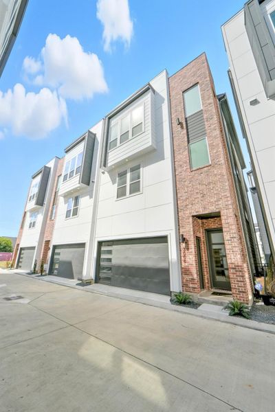 Image 38 of a home in . Image 38 of a home in .