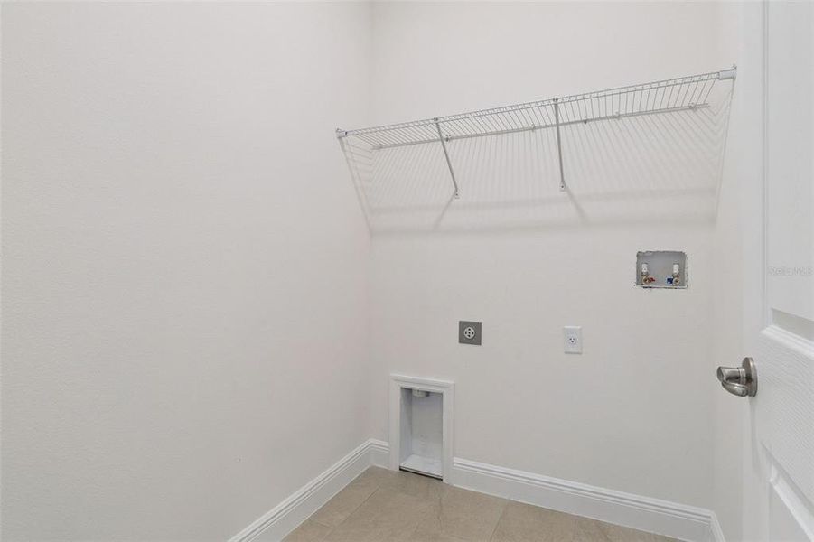 Spacious, unfurnished interior of a new home in , Yeehaw Junction (Image 33). Spacious, unfurnished interior of a new home in , Yeehaw Junction (Image 33).