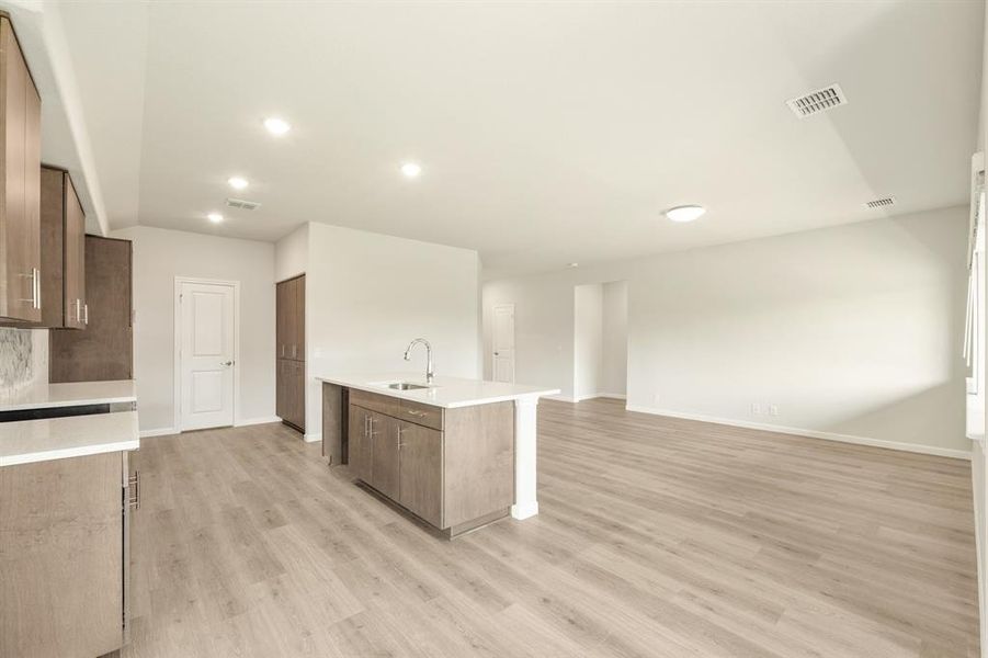 Image 23 of a home in Godley Ranch Elements. Image 23 of a home in Godley Ranch Elements.