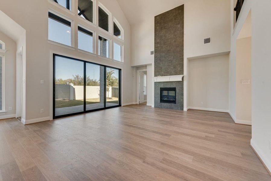 Spacious, unfurnished interior of a new home in Prairie Ridge, Venus (Image 21).