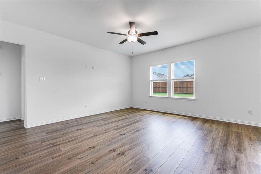 Spacious, unfurnished interior of a new home in River Ridge, Crandall (Image 16). Spacious, unfurnished interior of a new home in River Ridge, Crandall (Image 16).