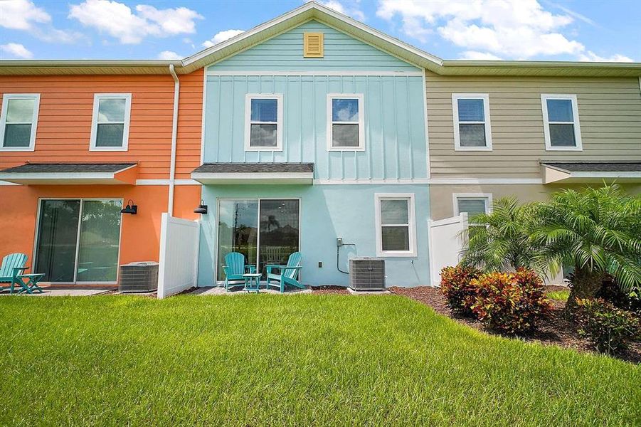 Exterior details and patio area of a home in , Kissimmee (Image 3). Exterior details and patio area of a home in , Kissimmee (Image 3).