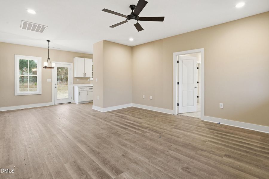 1049 Jada Allen Rd-9