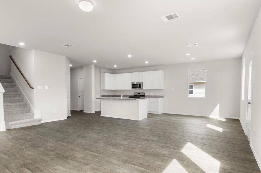 Spacious, unfurnished interior of a new home in Hymeadow, Maxwell (Image 15).
