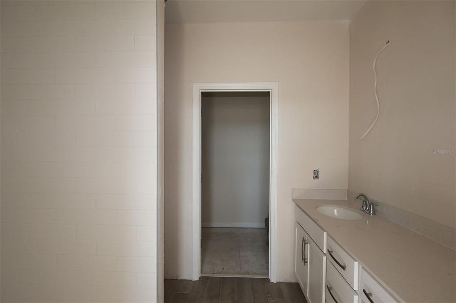 Image 23 of a home in Center Lake on the Park.