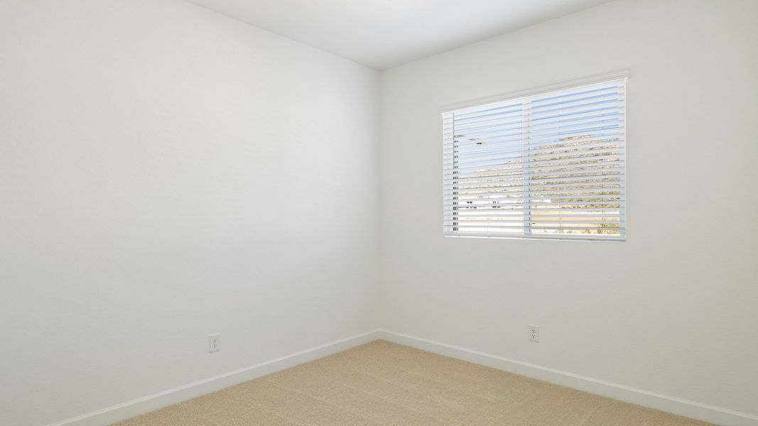 Spacious, unfurnished interior of a new home in Aloravita, Peoria (Image 32).