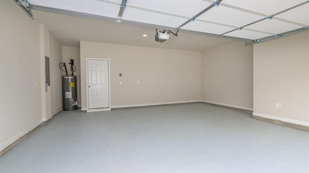 Spacious, unfurnished interior of a new home in Rosewood Farms, Acworth (Image 19). Spacious, unfurnished interior of a new home in Rosewood Farms, Acworth (Image 19).