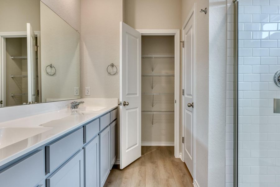 Representative furnished interior of a home built from the McKinney by Ashton Woods in Meadows at Hennersby Hollow 40's, San Antonio (Image 7).