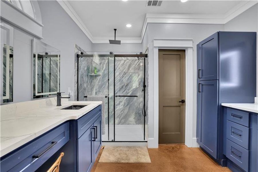 Furnished interior view inside a new home in , Gainesville (Image 13).