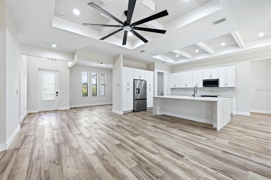 Spacious, unfurnished interior of a new home in , Port Charlotte (Image 39).