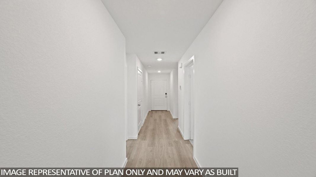 Spacious, unfurnished interior of a new home in Whitetail Run, Caldwell (Image 10).