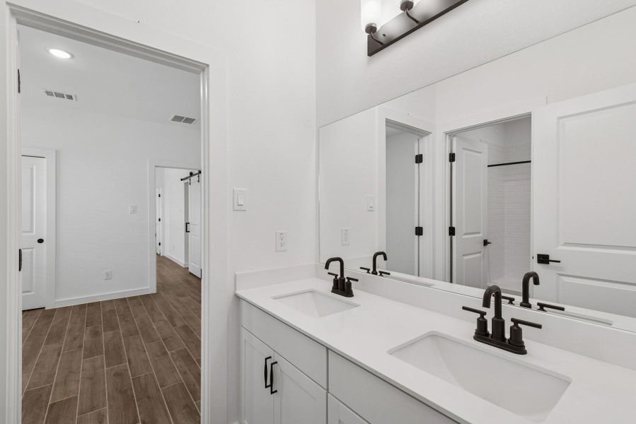 Bedroom 2/3 bath Bedroom 2/3 bath