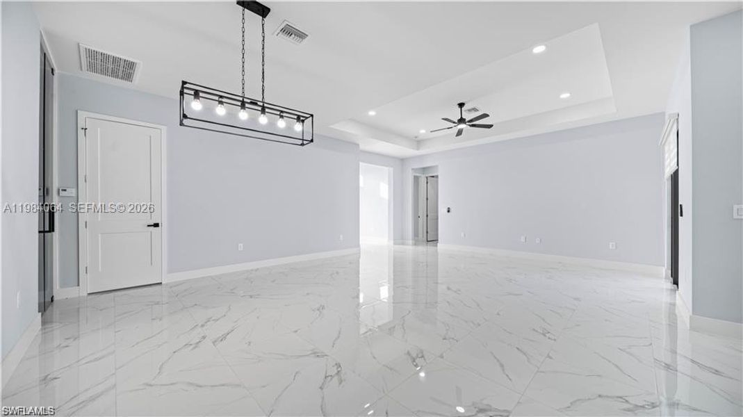 Spacious, unfurnished interior of a new home in , Lehigh Acres (Image 18).