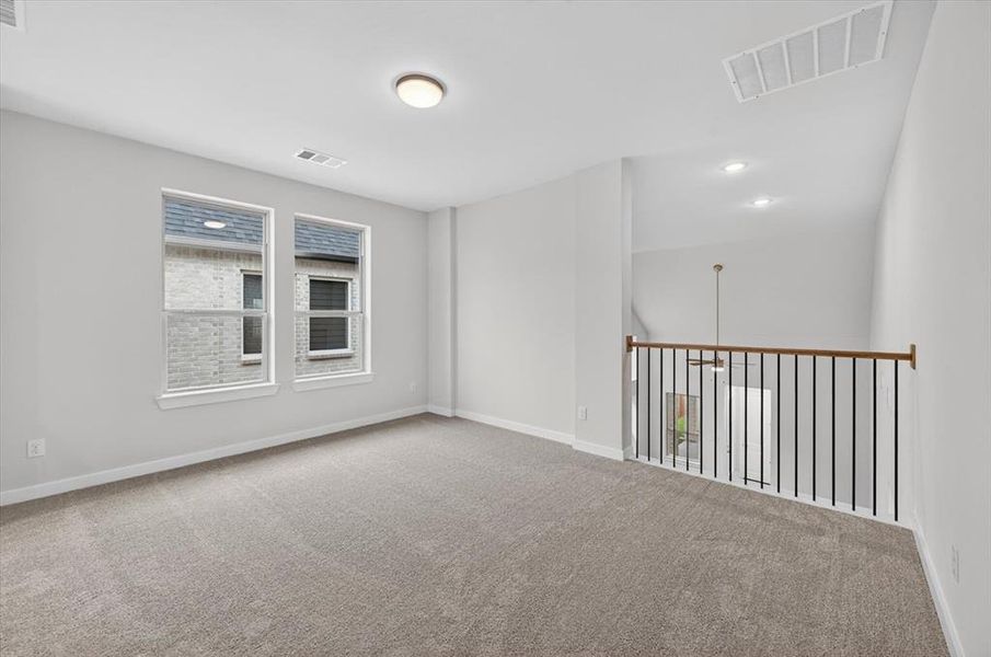 Spacious, unfurnished interior of a new home in Wellington, Haslet (Image 21).