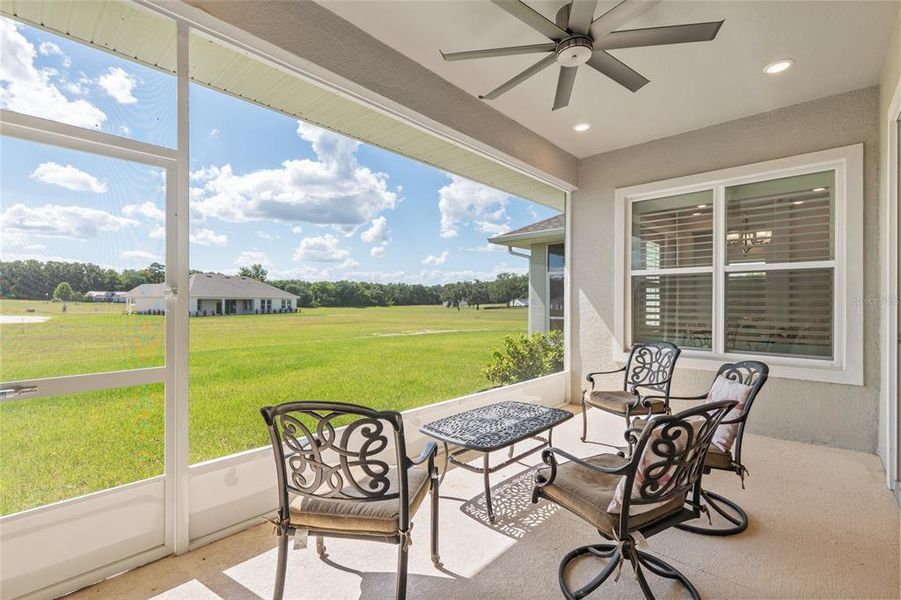 Exterior details and patio area of a home in , Ocala (Image 4). Exterior details and patio area of a home in , Ocala (Image 4).