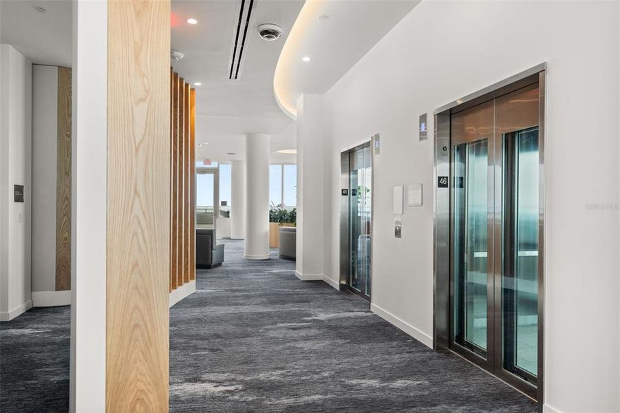 Spacious, unfurnished interior of a new home in , St. Petersburg (Image 21).