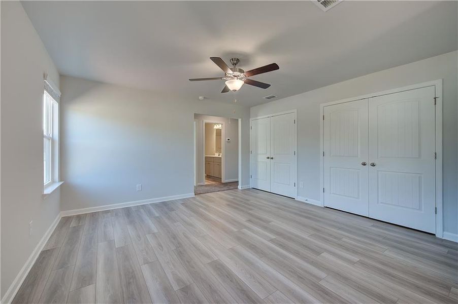 Spacious, unfurnished interior of a new home in Enclave at Evergreen, Fairburn (Image 26).