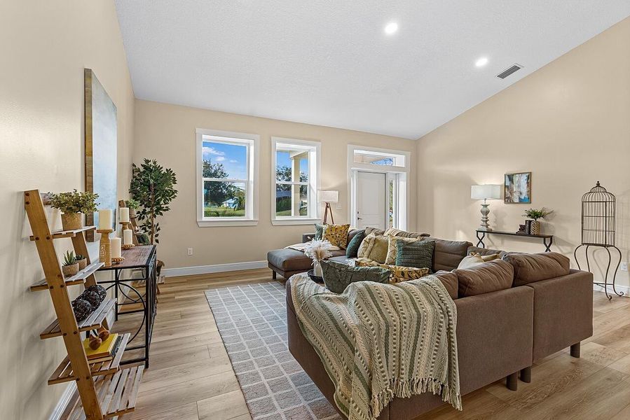 7780-92nd-Ave-HigMedia-019-1280